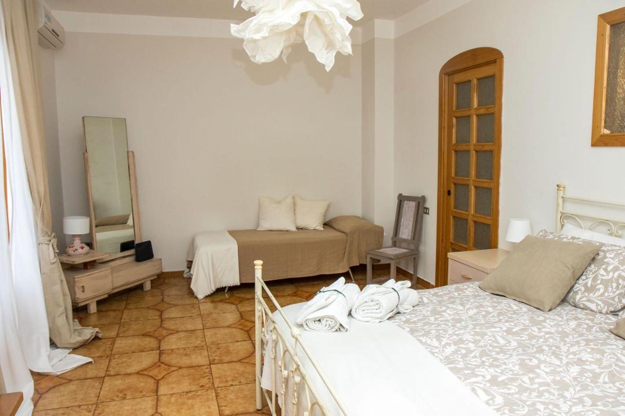 Seascape - Noemi'S Rooms Vico Equense Exterior photo