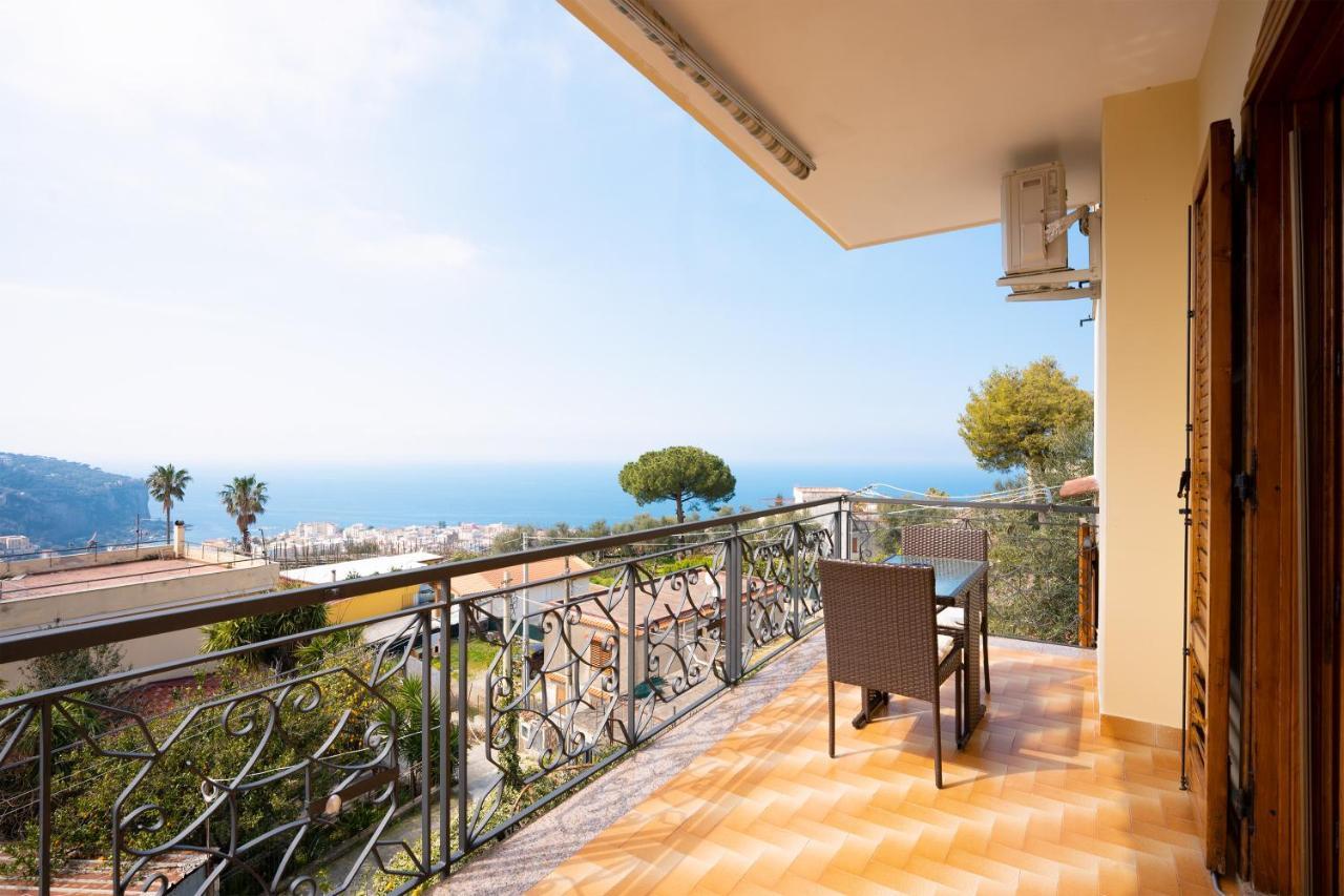 Seascape - Noemi'S Rooms Vico Equense Exterior photo